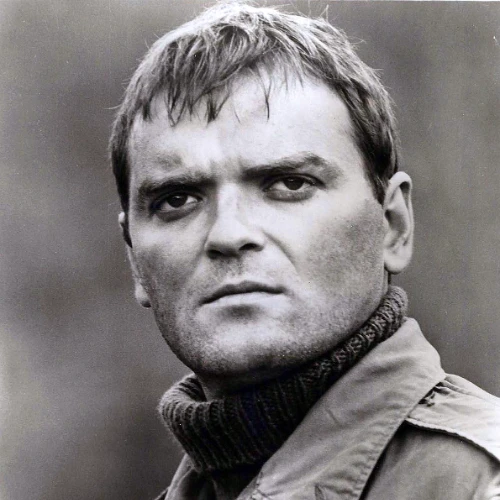 Angus MacInnes