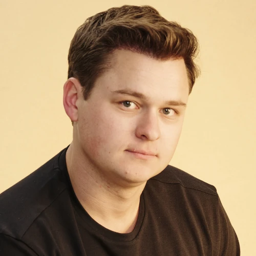 Cooper Tomlinson