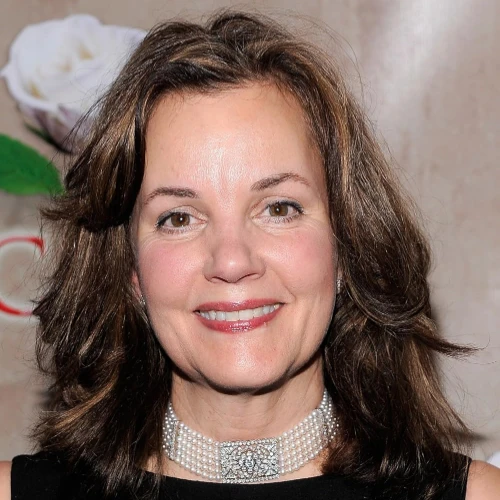 Margaret Colin